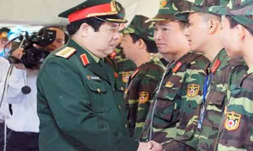 Dai tuong Phung Quang Thanh bat dau lam viec tu thu Hai toi