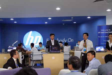 Tập đoàn HP Việt Nam: Hewlett-Packard là tập đoàn công nghệ thông tin lớn nhất thế giới. HP thành lập năm 1939 tại Palo Alto, California, Mỹ.