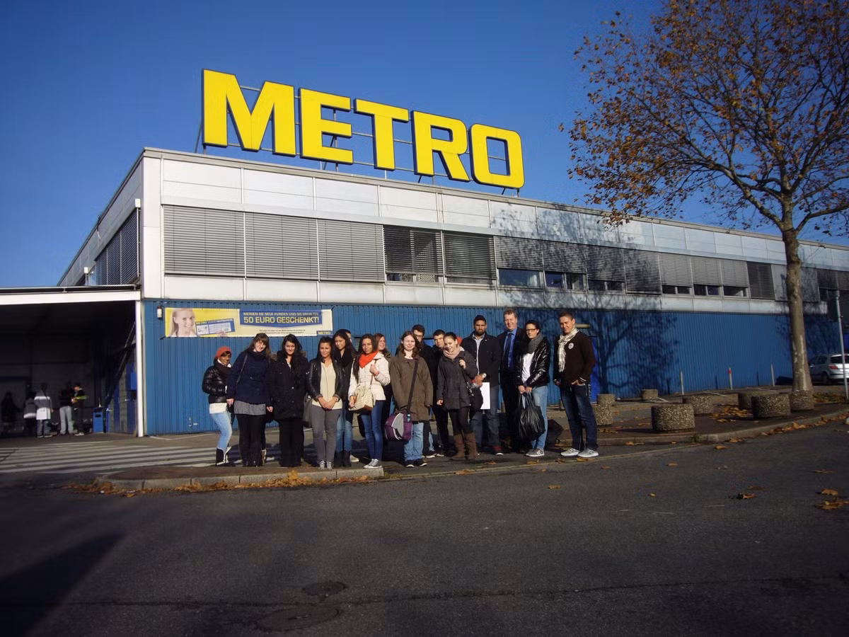 Gần đây nhất là năm 2013, tập đoàn này đã khai trương cửa hàng thứ 750 ở Trùng Khánh, Trung Quốc.