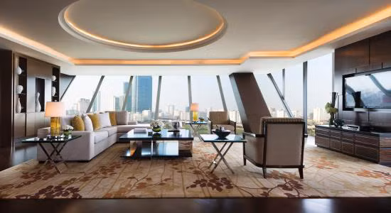 Theo tiết lộ của ban tổ chức, ông sẽ ở phòng Deluxe Suite của khách sạn JW Marriot Hà Nội. Ảnh: Không gian phòng Deluxe Suite mà Kenny G sẽ ở tại Việt Nam.