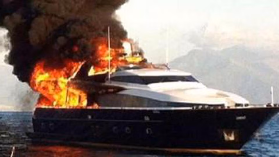 Theo một số tờ báo Italy, nguyên nhân vụ cháy có thể xuất phát từ một vụ chập điện.