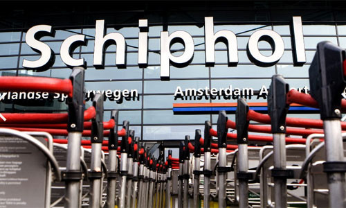 Sân bay Amsterdam Schiphol thủ đô Amsterdam, Hà Lan, cũng đanh chuẩn bị mở cửa nhà ga số 2, khu chờ nghỉ được nâng cấp thêm với nhiều hãng bán lẻ để đáp ứng nhu cầu chi tiêu của hành khách. 