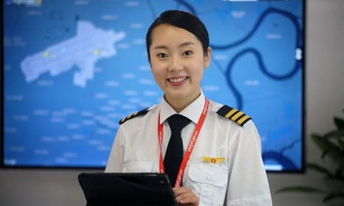 Ngam cac nu phi cong ngoai quoc cua hang bay Viet Nam