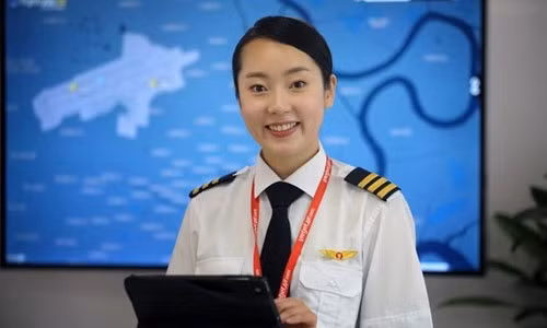 Ngam cac nu phi cong ngoai quoc cua hang bay Viet Nam