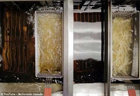 Tại các cửa hàng của McDonald's, khoai tây sẽ được chiên lại bằng dầu thực vật trước khi đưa đến tay khách hàng.