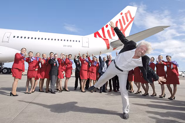 Tiếp đó, Branson đã mở rộng kinh doanh với sự ra đời công ty du lịch của Tập đoàn Voyager vào năm 1980, hãng hàng không Virgin Atlantic vào năm 1984 và một loạt cửa hàng Virgin Megastores.