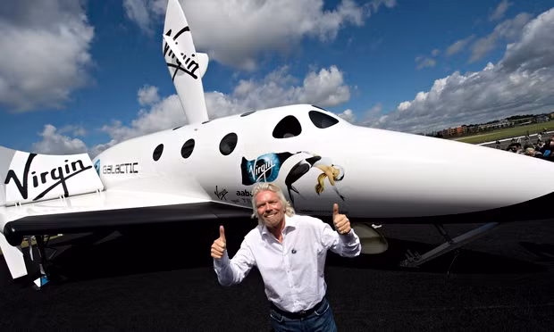 Ngoài ra, tỷ phú này còn mở rộng sang các lĩnh vực khác gồm một công ty xe lửa, dịch vụ game sang trọng, một công ty điện thoại di động và một công ty du lịch không gian Virgin Galactic. Các chuyến bay không gian đã bắt đầu trong năm 2009.