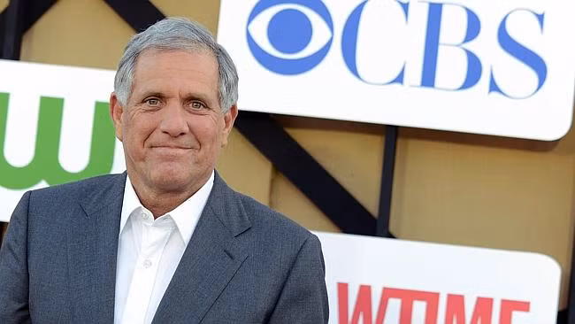 10. Leslie Moonves, CEO của hãng CBS, thu nhập 54,4 triệu USD: Moonves sinh năm 1949, là Chủ tịch và CEO của tập đoàn CBS, một trong những doanh nghiệp truyền thông hàng đầu thế giới.