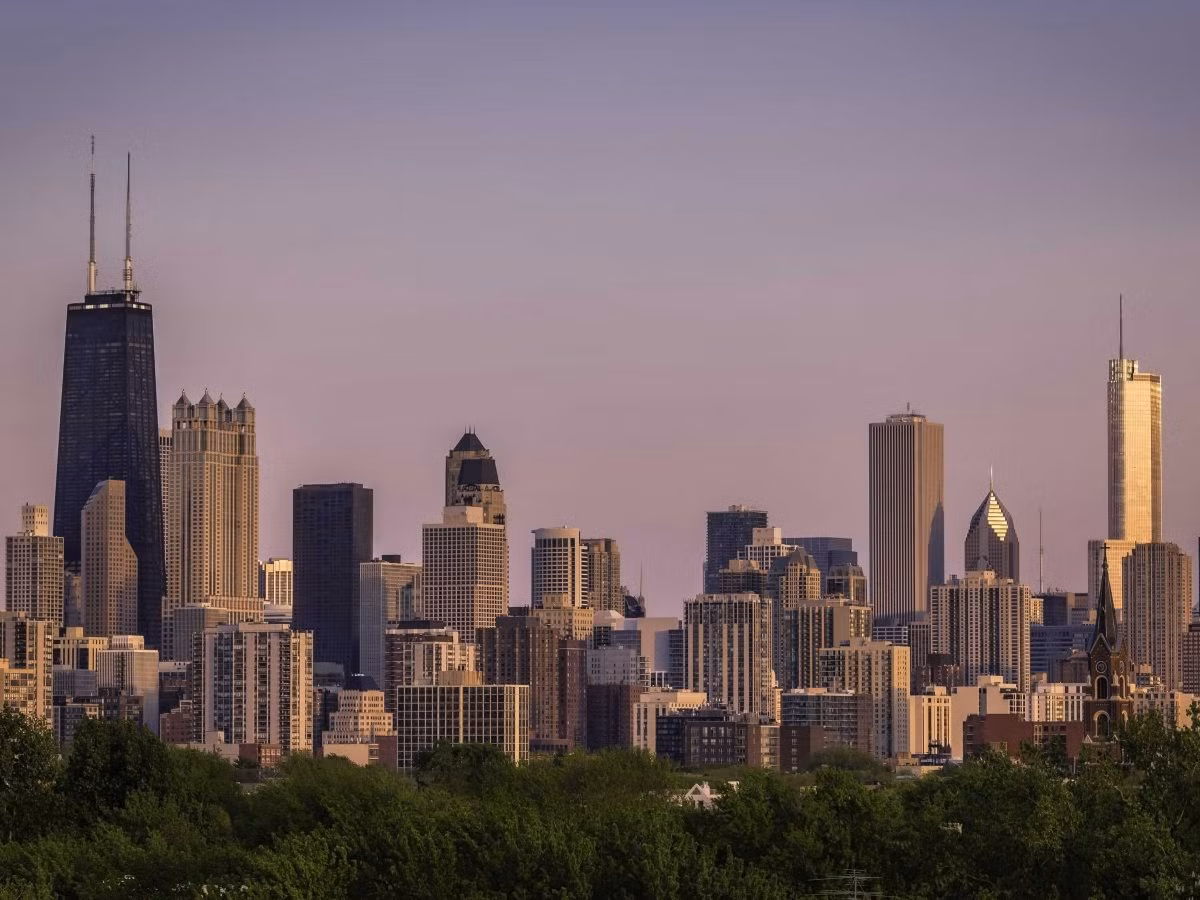 7. Chicago (Mỹ) có 1.160 tòa nhà cao tầng trên 589 km2.