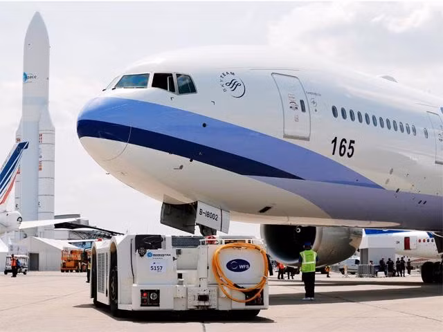 Chiếc Boeing 777-300ER của hãng China Airlines cũng tham gia tại triển lãm năm nay.