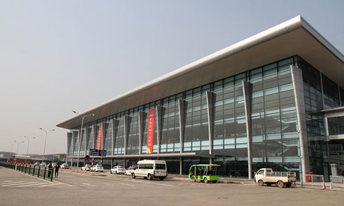 Trong khi Vietjet Air chỉ đề nghị nhượng quyền khai thác thì ngay sau đó, Vietnam Airlines lại gây bất ngờ với việc đề nghị “mua đứt” nhà ga này. Vậy nhà ga T1 có gì độc khiến cả hai hãng bay đều muốn sở hữu như vậy?