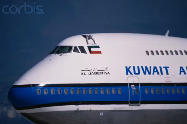 Trong năm 1990 khi Iraq xâm chiếm Kuwait, 10 máy bay thuộc hãng Kuwait Airways đã bị đánh cắp và đưa đến căn cứ của Sân bay quốc tế Baghdad. Trong số 10 máy bay bị đánh cắp thì có 4 chiếc đã bị phá hủy và 6 chiếc được trả lại cho Kuwait Airways vào năm 1992.
