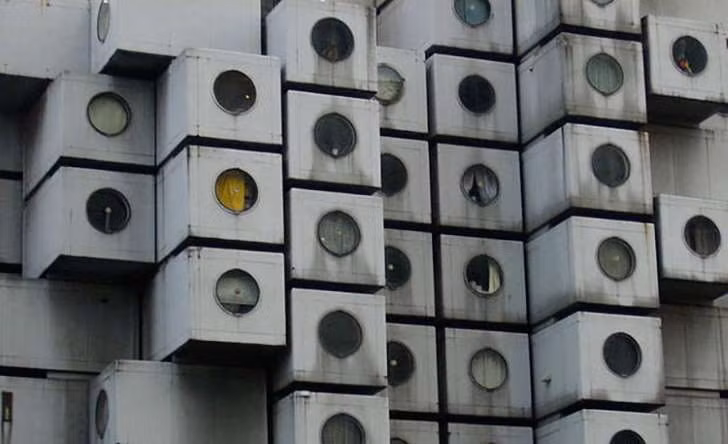 5. Nhà tổ chim: Những căn hộ siêu nhỏ hay còn gọi là nhà tổ chim đang trở thành xu hướng nhà ở phổ biến tại các thành phố lớn thu hút đông người lao động.