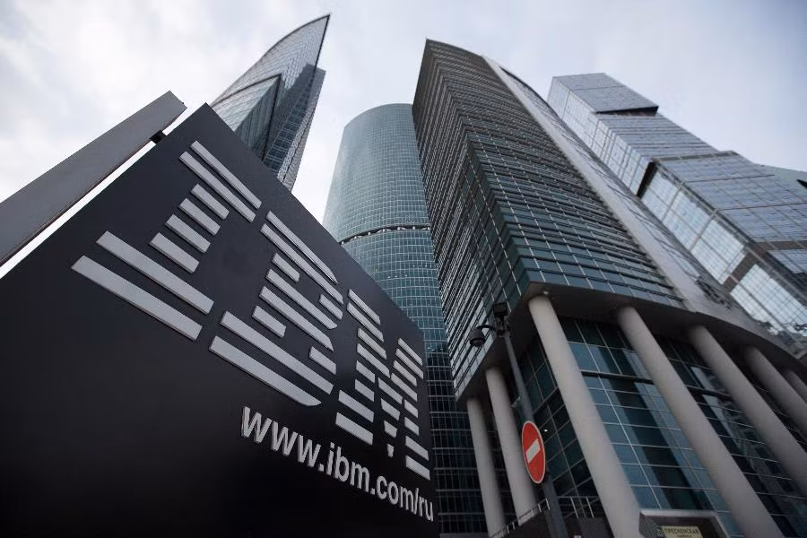 5. IBM với giá trị thương hiệu: 49,8 tỷ USD; Thay đổi trong một năm: 4%.