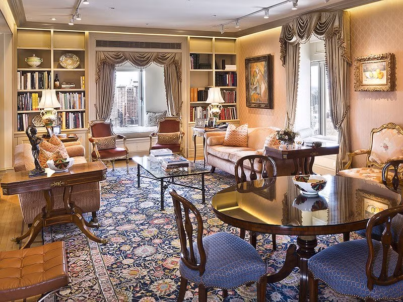 Dù được “đại hạ giá” còn 63 triệu USD, căn hộ này vẫn là một trong những căn nhà được rao bán đắt nhất ở New York.