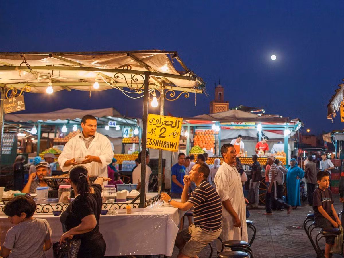 Đây là nơi bạn có thể thử các món ăn địa phương ngon miệng và hấp dẫn.