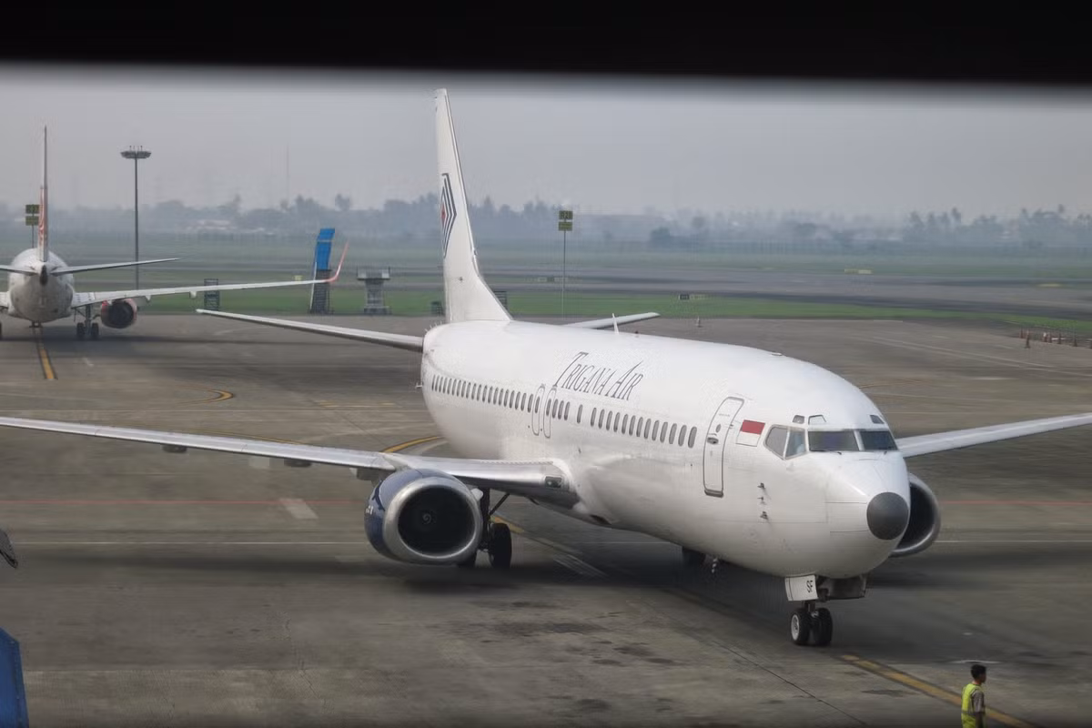 Chiếc Boeing 737-400 là máy bay chở khách hai động cơ phản lực được sản xuất bởi công ty Boeing (Mỹ). Đây là thành viên thành công nhất của gia đình 737, bán được gần 5.000 máy bay trên toàn thế giới.
