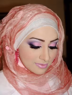 Không chỉ xinh đẹp, Fathima Kulsum Zohar Godabari còn được biết đến với trí tuệ uyên thâm và khả năng nhanh nhạy trong mọi tình huống.