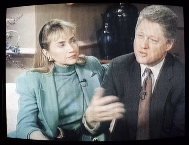Ngày 26/1/1992, ông Clinton xuất hiện trên truyền hình cùng vợ để bác bỏ những tin đồn ông quan hệ lén lút với cô Gennifer Flowers, nữ ca sĩ phòng trà nổi tiếng ở bang Arkansas. Những tin đồn nảy sinh trước khi đảng Dân chủ tổ chức đại hội để chọn ra ứng viên đại diện chính thức. Sự xuất hiện "tay trong tay" cùng người vợ đã khiến ông Clinton giành lại tỷ lệ ủng hộ đáng kể, phục hồi lòng tin của cử tri.