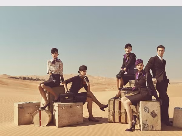 Ngắm đồng phục tiếp viên hàng không mới nhất 2015 Ngam dong phuc tiep vien hang khong moi nhat 2015