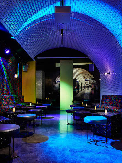 Khu quán bar của ký túc xá dành cho khách.