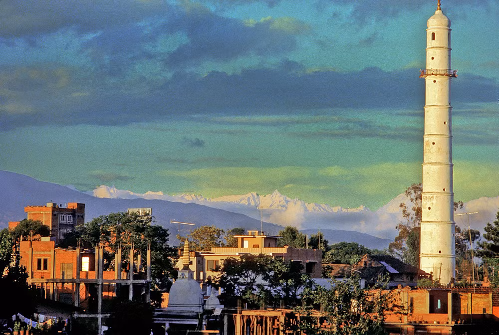 Suốt gần 200 năm qua, tháp Dharahara sừng sững giữa Kathmandu và là một trong những công trình cao nhất tại đất nước Nepal.
