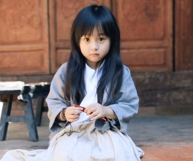 Trang Weibo cá nhân của Tian Tian dù lập ra chưa lâu nhưng đã có rất nhiều fan hâm mộ, hút đến 730.000 người theo dõi.