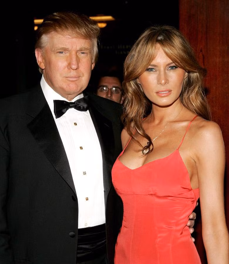 Là một phụ nữ đẹp và ăn mặc thời trang, vợ tỷ phú Donald Trump thường xuyên xuất hiện cùng chồng trong những sự kiện quan trọng với vẻ kiều diễm quý phái.