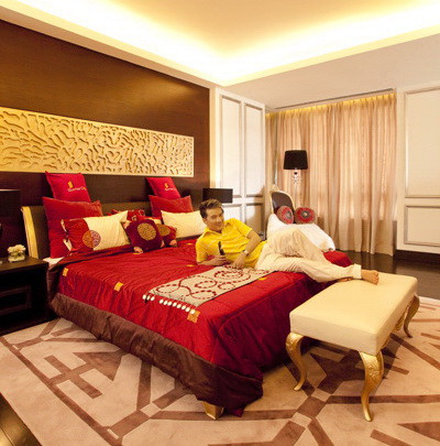 Không chỉ hoành tráng về quy mô với tổng diện tích sử dụng khoảng 700m2, căn hộ penthouse này còn có thiết kế nội sang trọng bậc nhất. Penthouse của ca sĩ Đàm Vĩnh Hưng chính là điển hình của sự kết hợp hoàn hảo giữa kiến trúc và các thiết bị nội thất hiện đại.