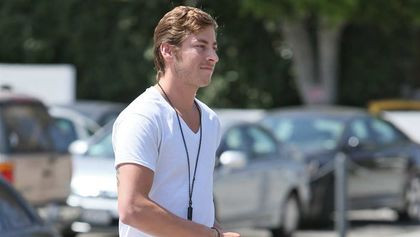 Theo như công bố của trang Business Insider, đứng đầu bảng lương nhân viên của Google vẫn là các kỹ sư phần mềm. Mức lương mỗi năm của họ là 139.084 USD (tương đương hơn 3 tỷ đồng). Trong khi đó, một trong những công việc quản lý được trả lương cao nhất ở Google là giám đốc tài chính với mức lương 339.009 USD/năm (hơn 7 tỷ đồng).