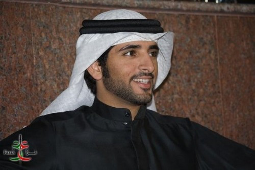 Nhờ chơi thể thao cừ và sở hữu khả năng tổ chức tốt, thái tử Hamdan còn được bổ nhiệm chức Bộ trưởng bộ Thể dục thể thao. Thái tử đã chỉ đạo tổ chức nhiều giải thi đấu tầm cỡ quốc gia và quốc tế thành công.