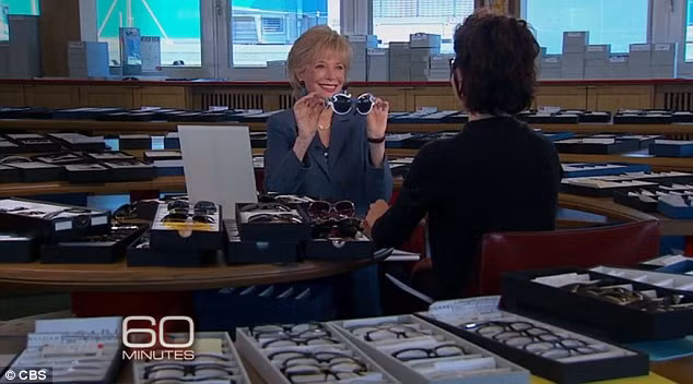 Có lẽ không nhiều người biết rằng, 80% thương hiệu kính mắt lớn trên thế giới đang nằm trong sự kiểm soát của tập đoàn Luxottica.