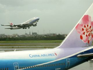 Dù không cắt giảm các chuyến bay đến Hàn Quốc – vùng đã mắc dịch MERS song các hãng hàng không Trung Quốc gồm China Airlines và EVA Air đang nỗ lực ngăn chặn dịch bệnh lây lan. Hội chứng MERS-CoV được ghi nhận là lưu hành chủ yếu tại vùng Trung Đông (với 85% ca bệnh). Đến nay, bệnh đã xuất hiện tại 26 quốc gia và vùng lãnh thổ với gần 1200 ca nhiễm bệnh và hơn 400 nạn nhân tử vong. Tính đến ngày 3/6/2015, theo WHO thì Hàn Quốc đã ghi nhận 24 trường hợp nhiễm bệnh với 2 trường hợp tử vong.