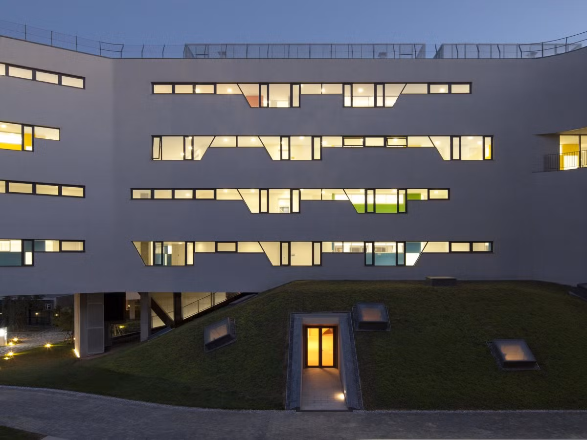 Ký túc xá trường THPT Fangshan Beijing No.4 ở Bắc Kinh, Trung Quốc.