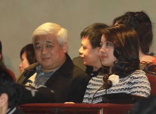 Nga mu tai kiem 60 ty mot ngay cua vo yeu bau Kien-Hinh-2