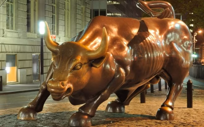 Chính điều này đã khiến chủ nhân của con bò tức điên lên tới mức phải phát đơn kiện và cũng đã có lúc ông rao bán bò với điều kiện chủ sở hữu mới không được di chuyển bò ra khỏi nơi nó đã “sống” lâu nay. Thế nhưng đến nay vẫn chưa có ai đặt mua con bò này.