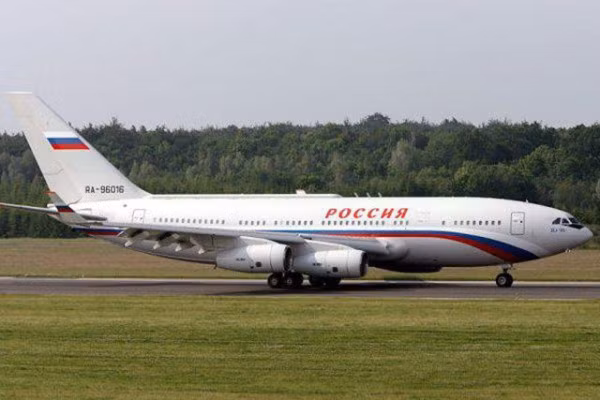 Mặc dù cả hai máy bay mới đều chưa được đưa vào sử dụng nhưng theo dự kiến, chúng sẽ được chuyển giao vào cuối năm nay.