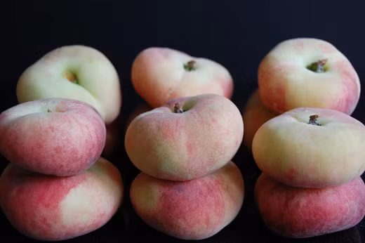 Đào bánh rán được Trung Quốc xuất khẩu sang Mỹ vào năm 1869.