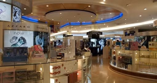 Website của Parkson tại Malaysia cho biết, hãng đang phục vụ khoảng 100 triệu lượt khách hàng mỗi năm, tạo việc làm cho 90.000 lao động trực tiếp và gián tiếp tại 6 khu vực kinh doanh.