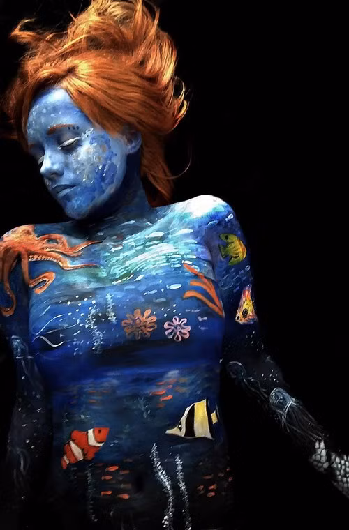 Những bức tranh nghệ thuật trên cơ thể cô vẽ có hàng triệu lượt xem trên các trang mạng xã hội.