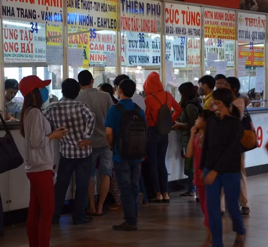 Sai Gon tac duong khung khiep truoc ngay nghi le-Hinh-7