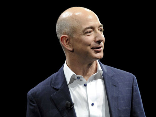 Hiện, tỷ phú công nghệ Jeff Bezos sở hữu khối tài sản lên tới 38,6 tỷ USD.