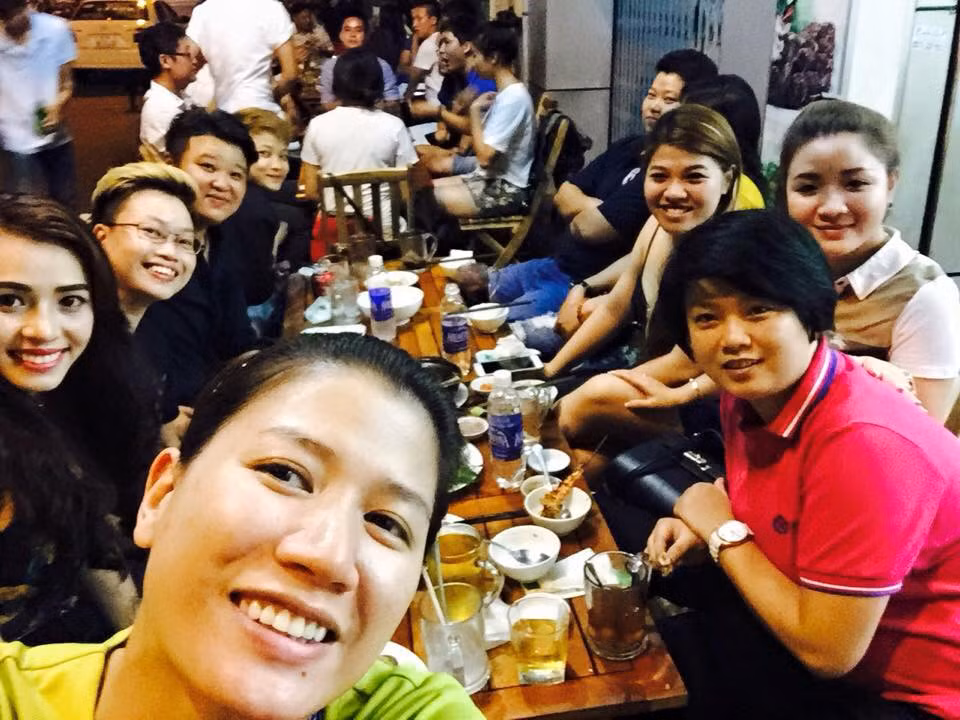 Đồ ăn ở đây chỉ được chế biến sau khi thực khách gọi món, nhờ vậy nên các món luôn mới mẻ, nóng hổi và ngon miệng hơn.