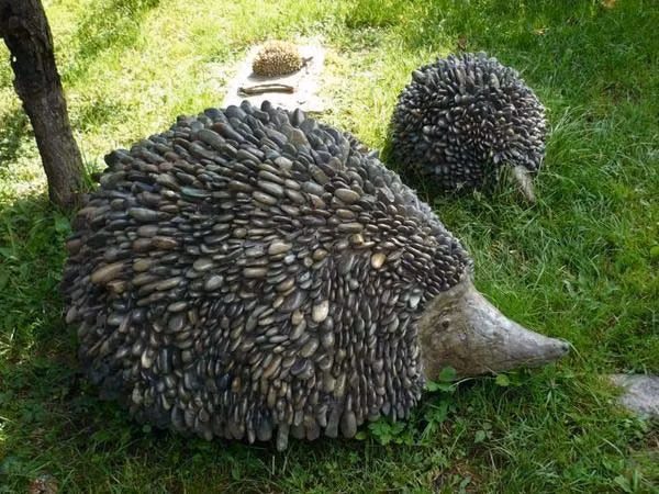 Những con nhím đá khiến khu vườn nhà bạn thêm độc đáo hơn.