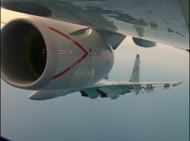 Phán đoán của các chuyên gia quân sự Mỹ, hành động trên của Nga có thể xuất phát từ những lo ngại các trinh sát cơ Mỹ hoạt động ở khu vực phía đông Địa Trung Hải có thể do thám hoạt động quân sự của Nga ở Syria.