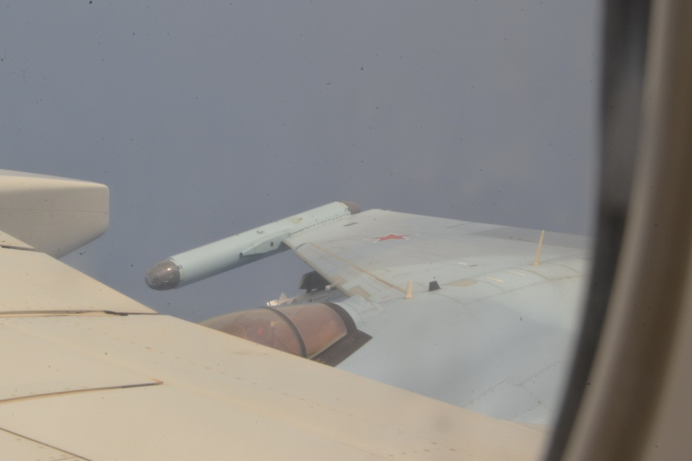 Ngoài thông báo trên, Hạm đội 6 của Mỹ khẳng định máy bay Mỹ hoạt động ở không phận quốc tế trên Địa Trung Hải, tuân thủ luật quốc tế để đảm bảo an toàn bay và "không gây hấn để dẫn tới hành động này của Nga".