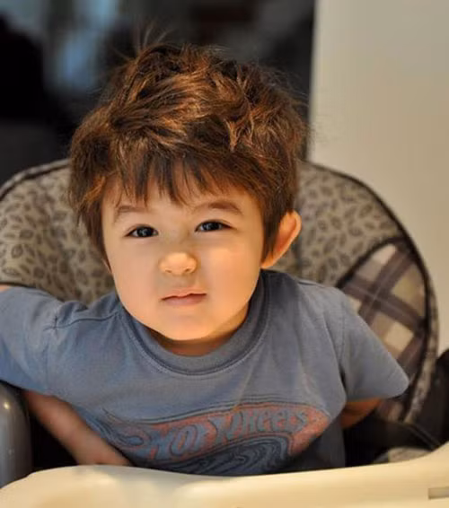 2. Duy: Duy mang nghĩa "phép tắc, kỷ cương", đặt tên con có chữ "Duy" là cha mẹ mong con lễ độ, biết chừng mực trong mọi việc. Duy Thiên Phúc; Duy Khánh Hưng; Duy Bảo An; Duy Vương Anh; Duy Tuấn Khang. Ảnh: eva.vn.