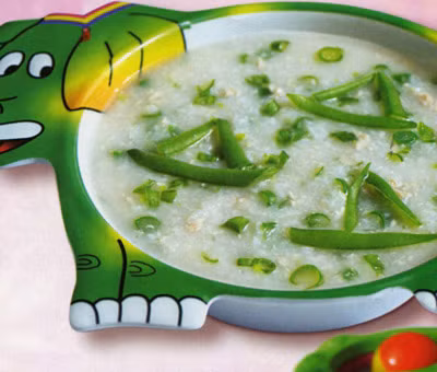 5. Cháo ngô đậu cô ve trắng: Ngô 50 g, đậu cô ve trắng 25 g, đại táo 50 g (bỏ hạt), ngày ăn 1 bữa; có tác dụng lợi tiểu, tiêu phù, chữa thũng. Dùng tốt cho cả trường hợp suy dinh dưỡng. Ảnh: blog.suabottot.com.