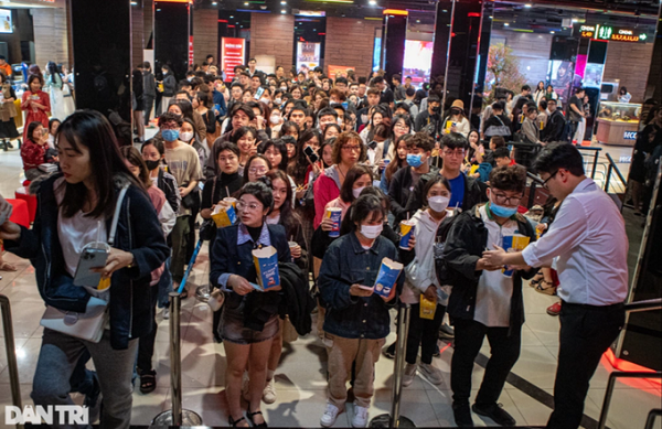 Khong co chuyen website dat ve sap lien tuc vi “Dao, pho va piano“?