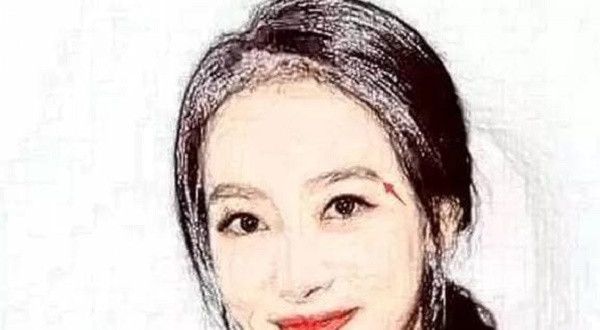 Lông mày thanh tú. Người phụ nữ có nét lông mày tươi, mịn, sợi dài bóng bẩy và đen được coi là người có công danh thành đạt. Đường chân mày thanh, rõ nét thường có sự khởi sắc về tài vận. Nếu người phụ nữ này được dìu dắt, giúp đỡ thì sự nghiệp sẽ được lên cao.